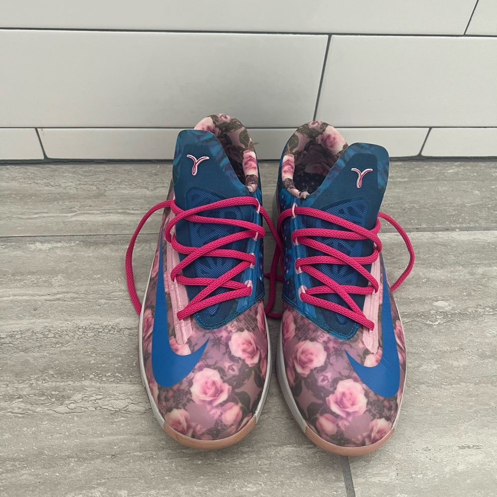 KD 6 Aunt Pearls